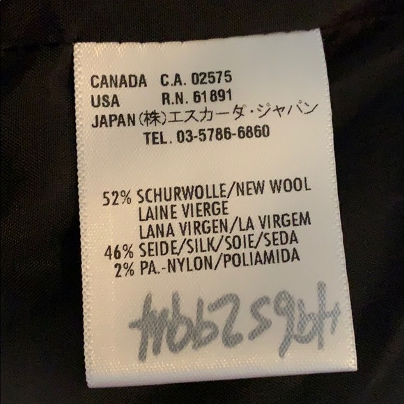 Escada jacket - Picture 6 of 6